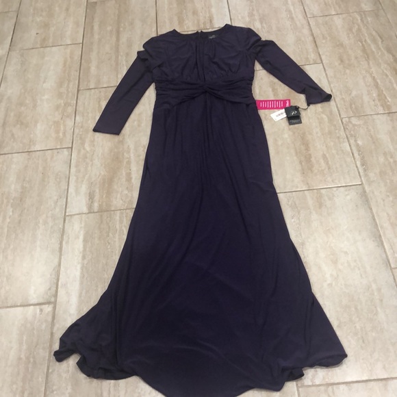 Adrianna Papell elegant long formal dress NWT size 10 - Picture 4 of 8